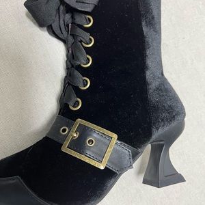 Women’s size 7 black velvet witch’s boots